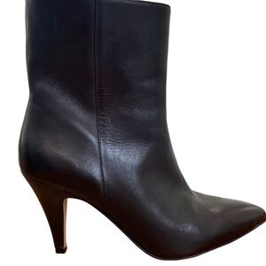 Vince Camuto Noridal Black Leather Ankle Boots 4” Heel Buttery Leather Sz 9/40